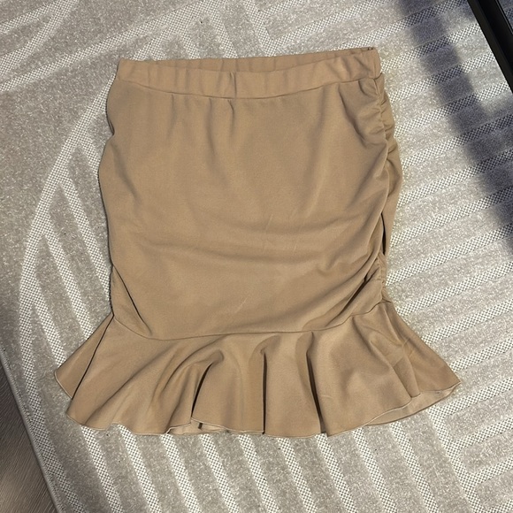 SHEIN | Knee Length Mermaid Skirt - Picture 4 of 8